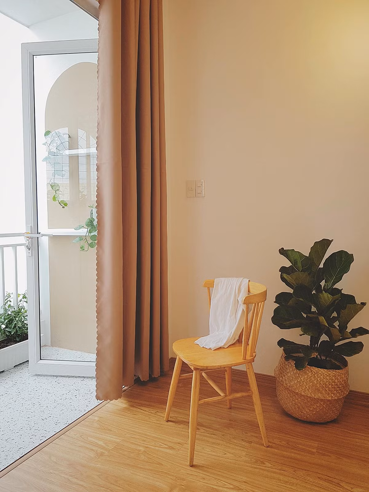 Nha pho 2 mat ngo hoa khong gian song Han Quoc sau cai tao-Hinh-16