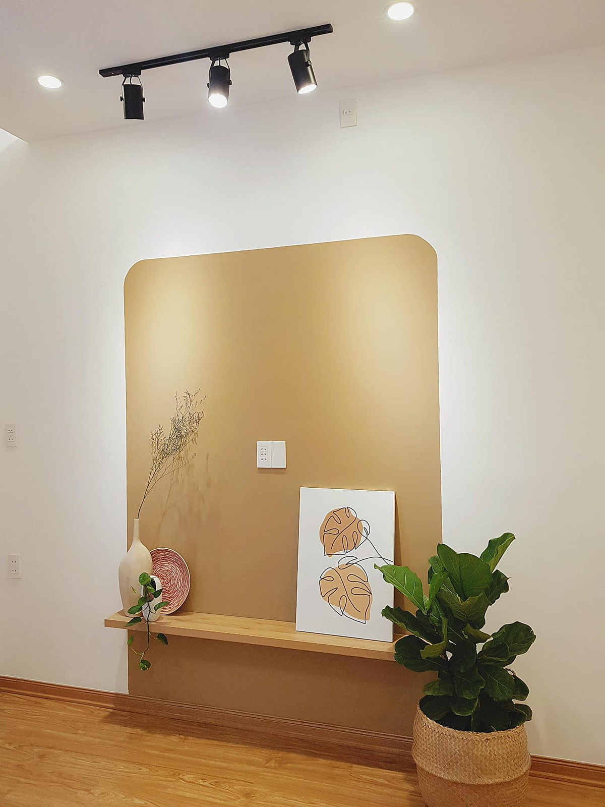 Nha pho 2 mat ngo hoa khong gian song Han Quoc sau cai tao-Hinh-3