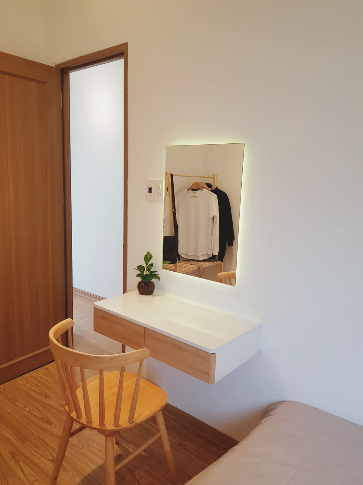 Nha pho 2 mat ngo hoa khong gian song Han Quoc sau cai tao-Hinh-15