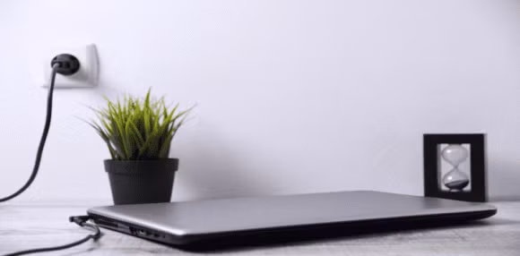 Doc chieu giup pin may tinh xach tay dung ca ngay khong can sac-Hinh-7