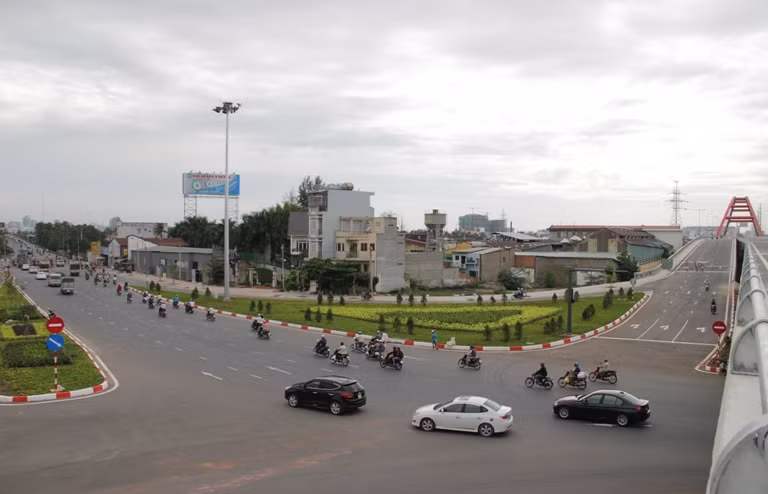 Sau hơn 5 năm thi công, ngày 28/9 UBND TPHCM sẽ tổ chức thông xe (giai đoạn 1) từ nút giao Nguyễn Thái Sơn (Q.Gò Vấp) đến nút giao ngã tư Bình Triệu (quận Thủ Đức) dài 5,5km.