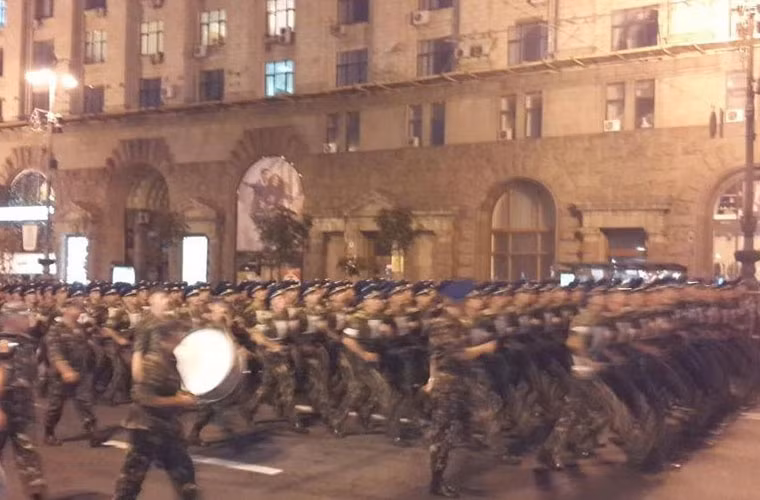 Cuộc duyệt binh sẽ có sự tham gia của hàng nghìn binh sĩ cũng nhiều trang bị vũ khí khí tài hiện đại.
