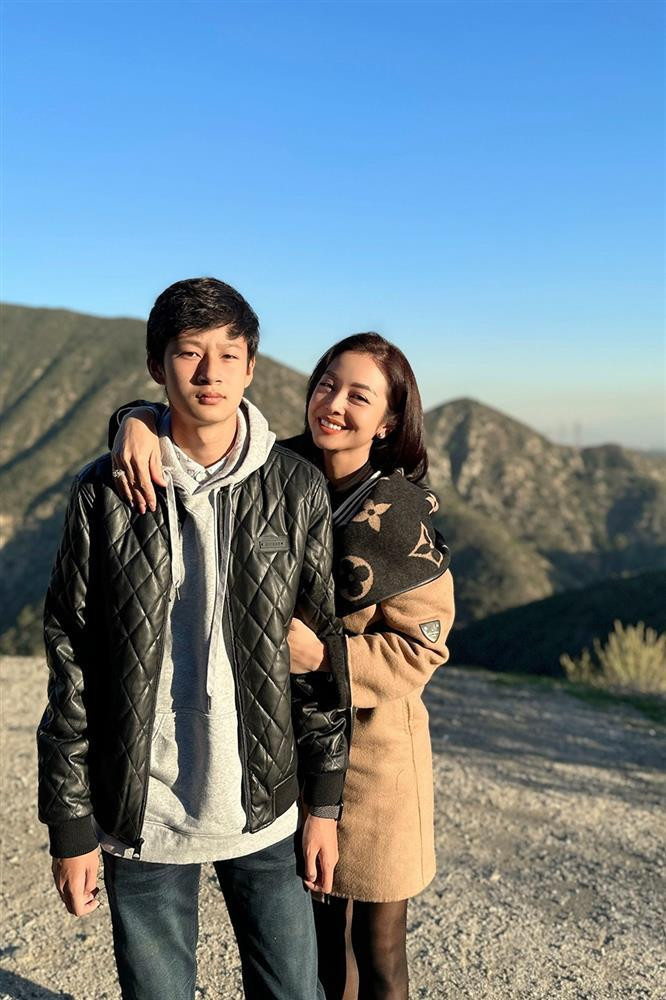 Lo dien gia dinh Jennifer Pham, ngoai hinh 'dep deu'-Hinh-4