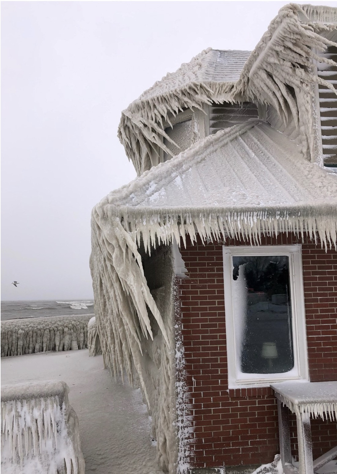 'Bom lốc xoáy' tấn công Mỹ, ít nhất 21 người thiệt mạng - Hình 4 'Bom loc xoay' tan cong My, it nhat 21 nguoi thiet mang-Hinh-4
