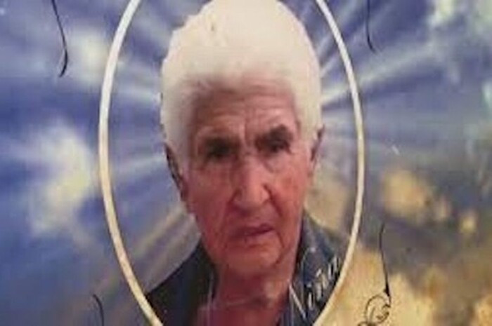 Chuyển mộ cho cụ bà, con cháu 'kinh hồn bạt vía' khi mở quan tài Chuyen mo cho cu ba, con chau 'kinh hon bat via' khi mo quan tai