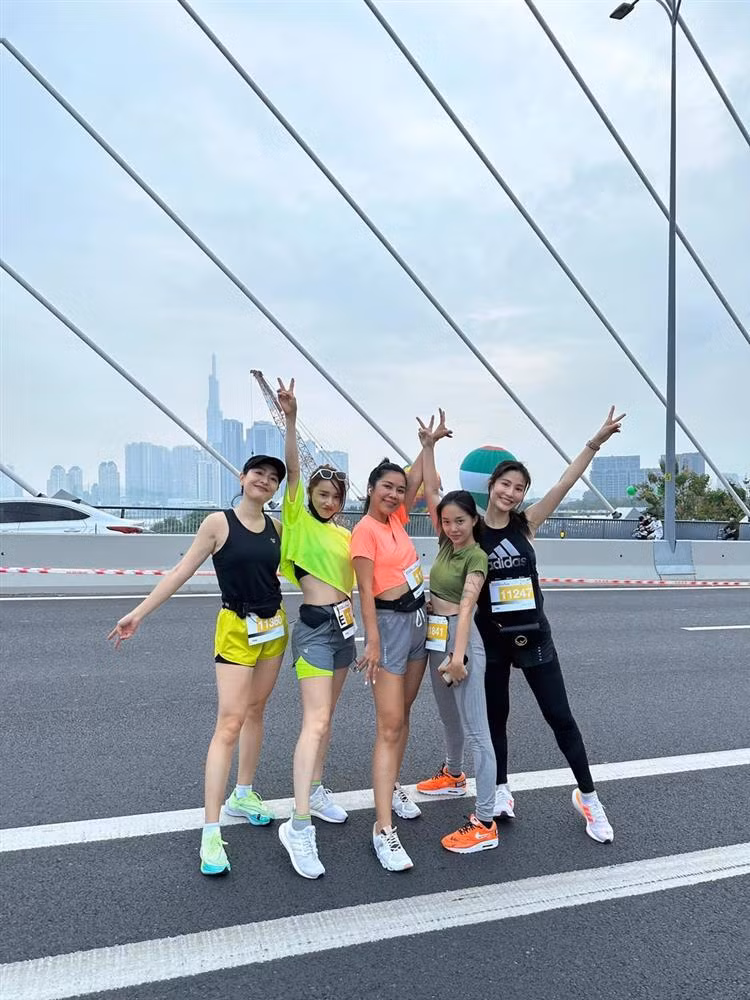 Nha Phuong di chay tuong phan cam nhung 10 diem tinh te-Hinh-3