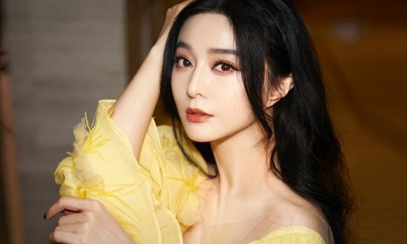 Pham Bang Bang chuyen huong tai xuat showbiz tai Hong Kong