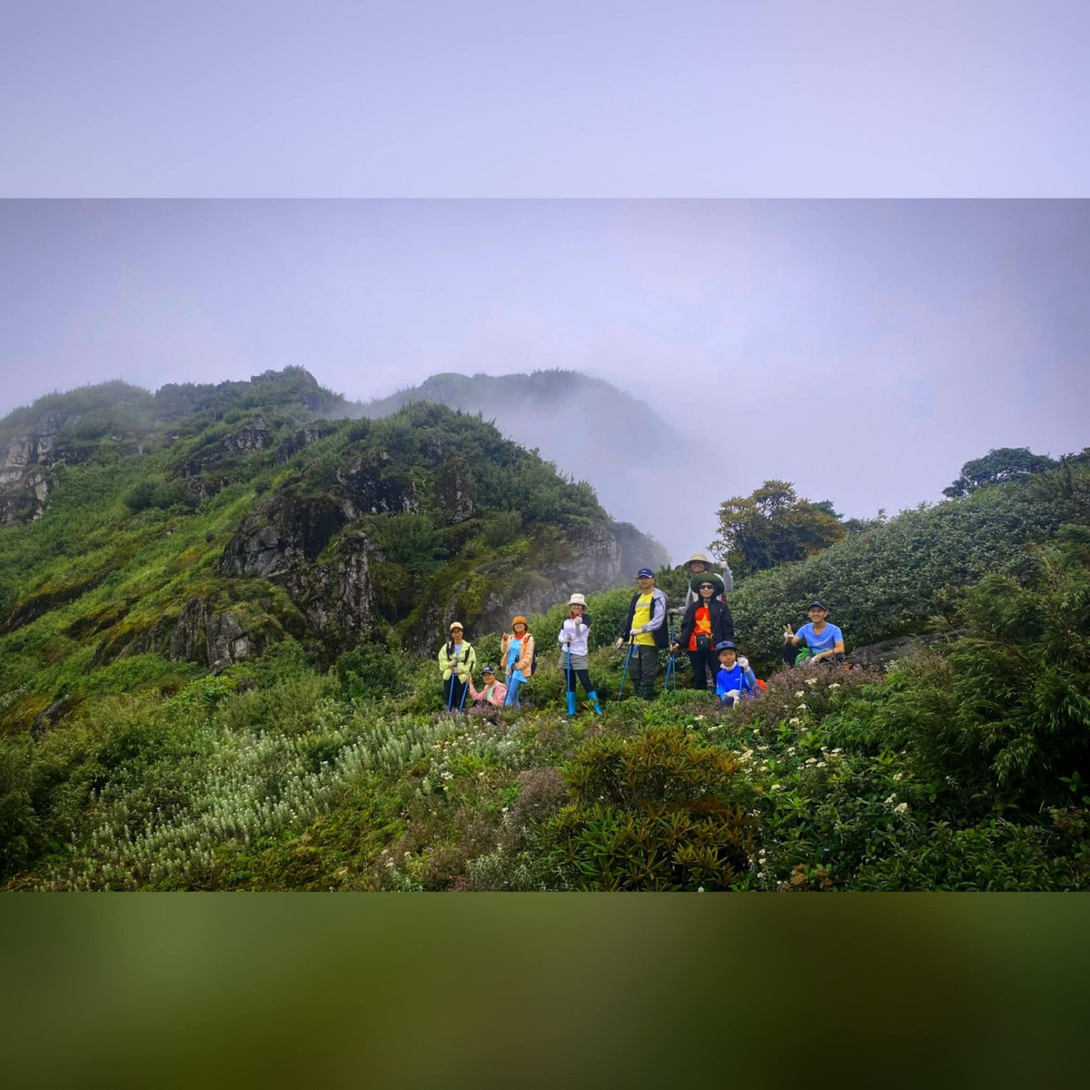 Du lich leo nui Bat Xat - Noi danh cho du khach chinh phuc mua xuan-Hinh-4