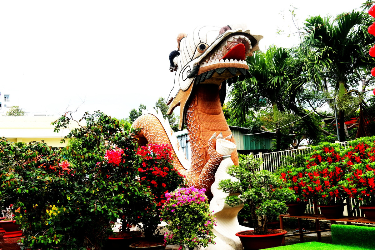 Nha Trang: Làng nghề Trường Sơn rực rỡ đón Tết Giáp Thìn - Hình 3 Nha Trang: Lang nghe Truong Son ruc ro don Tet Giap Thin-Hinh-3