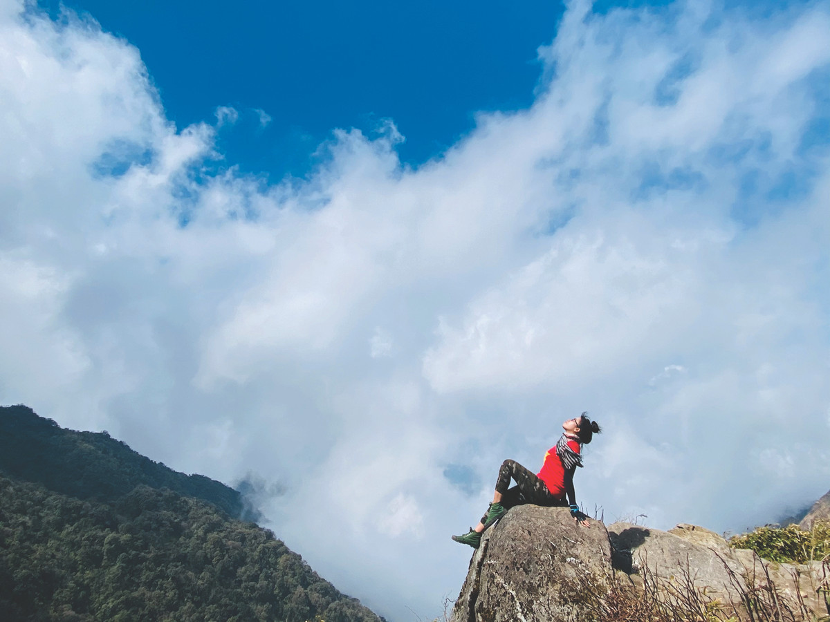 Dam me chinh phuc cac dinh nui cao cua co gai Tay Ninh