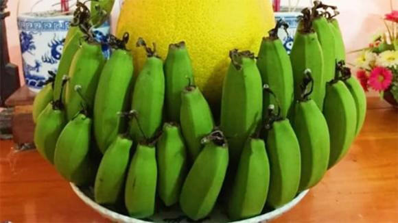 Co nen ghep 2 nai chuoi lai cho to hon de thap huong Tet?