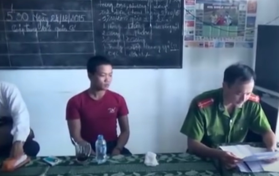 Tại cơ quan điều tra, lúc đầu Thanh chối tội, song với những chứng cứ và tài liệu thu thập được, Thanh đã phải cúi đầu khai nhận hành vi phạm tội. Theo đó, vào lúc 11h34 phút ngày 24/11/2015, Thanh đến nhà một người dân ở ấp Vĩnh Hội mua rượu cùng thức ăn rồi đến bờ kênh Xã Bèo uống rượu một mình.