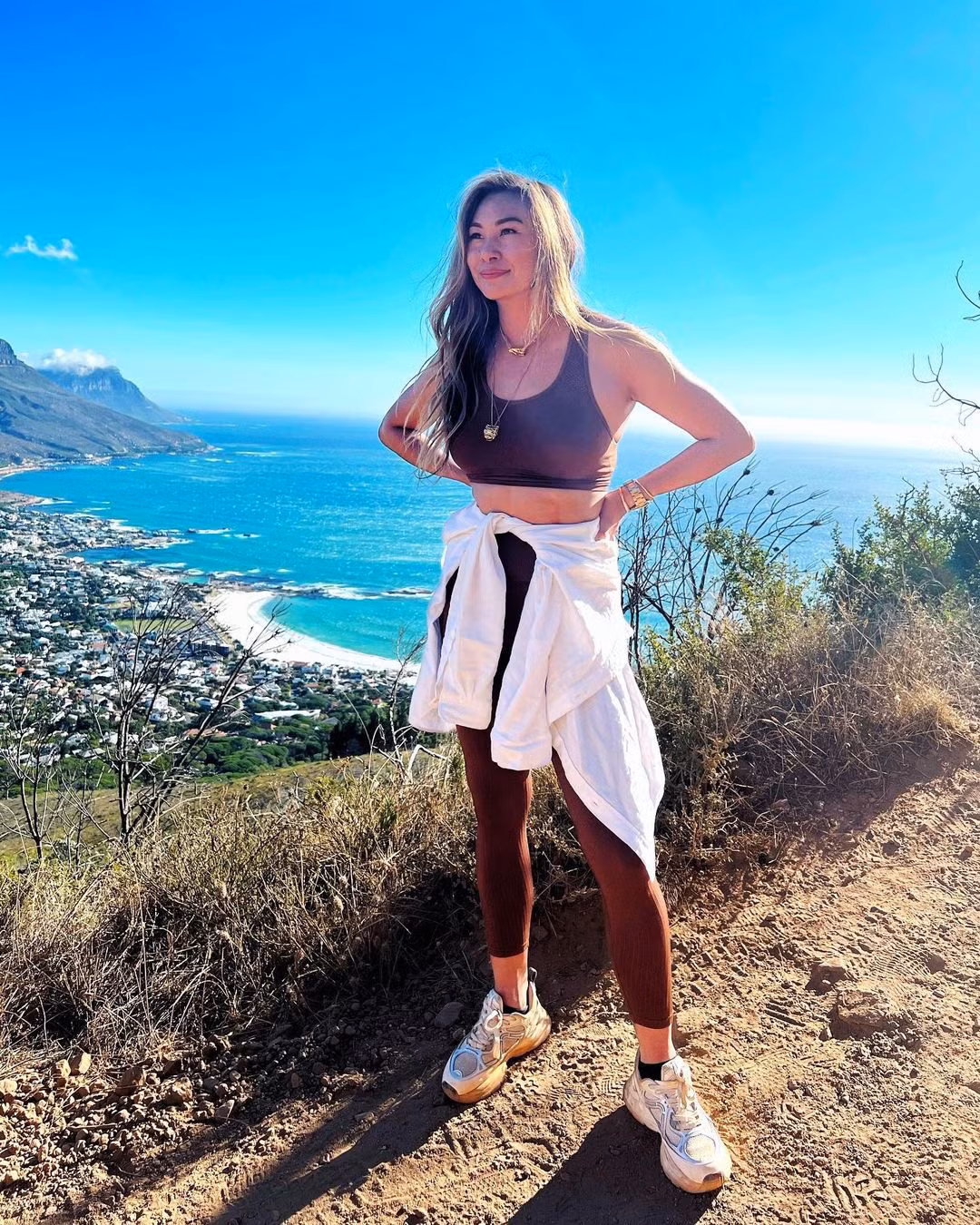 Guo công khai là người song tính với bố mẹ. Tuy nhiên, phụ huynh của cô không hài lòng với lời thừa nhận của con gái. Guo có lối sống lành mạnh và chăm chỉ tập thể dục. Ngoài tập cardio cường độ cao, cô chạy 16-32 km/ngày. Thời gian nữ doanh nhân dành để rèn luyện mỗi ngày là 5,5 tiếng.