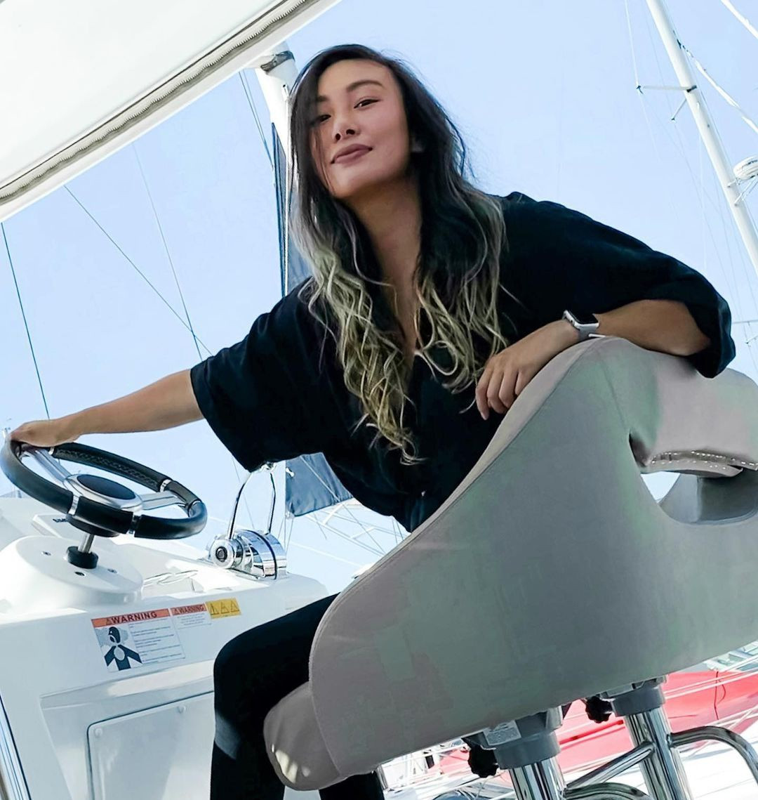 Trước khi đồng sáng lập Scale AI, Guo làm việc tại nền tảng hỏi - đáp Quora và trở thành nhà thiết kế nữ đầu tiên của Snapchat. Guo rời Scale AI vào năm 2018 - sau khi cô và Wang lọt danh sách 30 Under 30. Guo vẫn nắm giữ 6% cổ phần tại công ty.