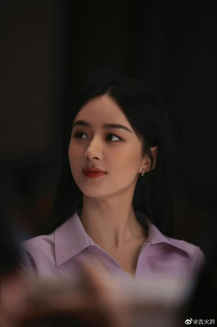 Đằng sau cuộc hôn nhân của Triệu Lệ Dĩnh và Phùng Thiệu Phong - Hình 5 Dang sau cuoc hon nhan cua Trieu Le Dinh va Phung Thieu Phong-Hinh-5