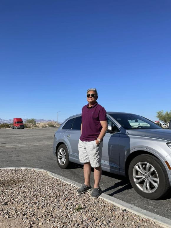 Đặc biệt, khuôn mặt ú nọng của tài tử của thời gian trước đã nhường chỗ cho những đường nét tuấn tú quay về.