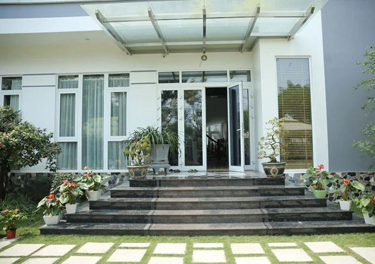 Tuy nhiên không phải ai cũng biết hoặc thực hiện chính xác những điều này. Dưới đây là những điều bạn cần biết khi đã có nhà riêng, sắp làm hoặc mua nhà để tránh được tối đa những xui xẻo không hay đến với gia đình bạn.