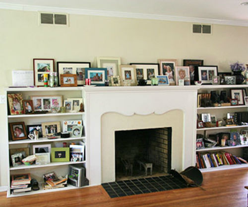 Môi trường như vậy đối với trẻ em thật nhàm chán, lâu dần chắc chắn trẻ không muốn chơi gì, chỉ biết ngồi trong phòng khách ngủ mê man. Tất nhiên, làm cho phòng khách bừa bộn hơn một chút không phải là khuyến khích cha mẹ. Nhưng đối với sự phát triển trí tuệ của trẻ, cha mẹ có thể tạo cho trẻ một không gian trong phòng khách để trẻ tự do chơi, vẽ.