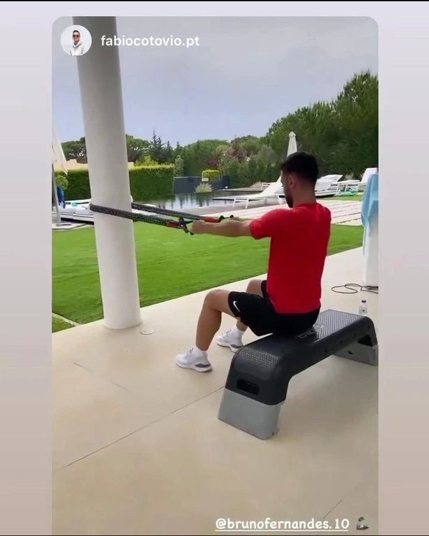 Dan sao MU lam gi trong he nay?-Hinh-6