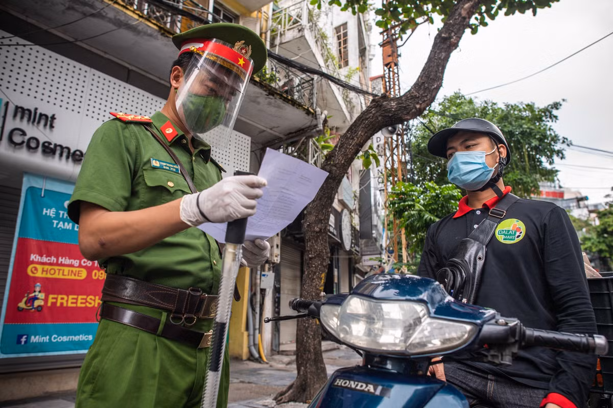 Viet A la ai, tai sao lai co quyen luc chi phoi lon den vay?-Hinh-2