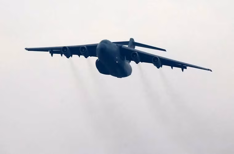 Mẫu thử nghiệm Y-20 cũng sử dụng động cơ phản lực D-30KP-2 do Nga sản xuất.