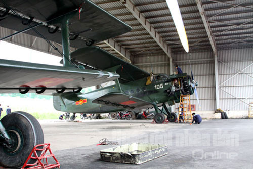 Trong biên chế của Lữ đoàn 918 còn có những chiếc máy bay An-2. Ngoài chức năng vận tải, loại máy bay này còn được sử dụng trên nhiều lĩnh vực như phục vụ đo đạc bản đồ; gieo hạt trồng rừng...