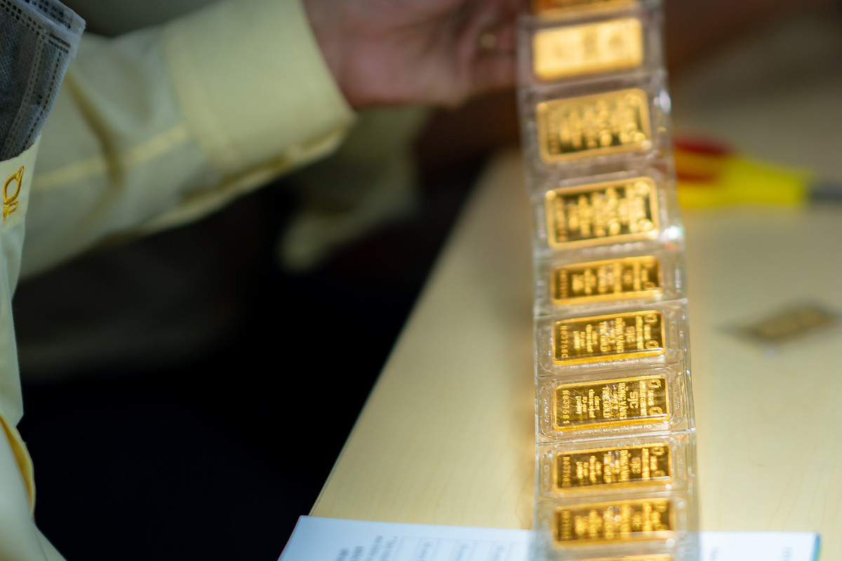 Gia vang hom nay 16/9: Vang lao doc xuong day 7 tuan