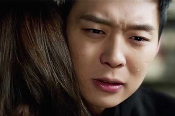 Chong sap cuoi khoc nhu mua truoc gio don dau, toi dau don huy hon