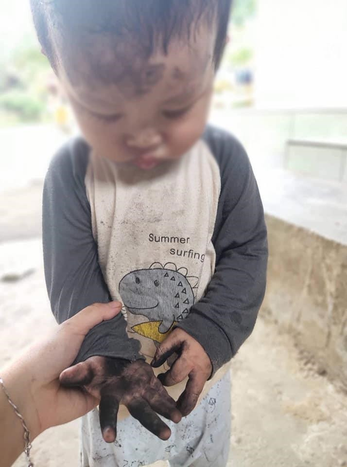 Cách để ngăn mẹ đánh tay.