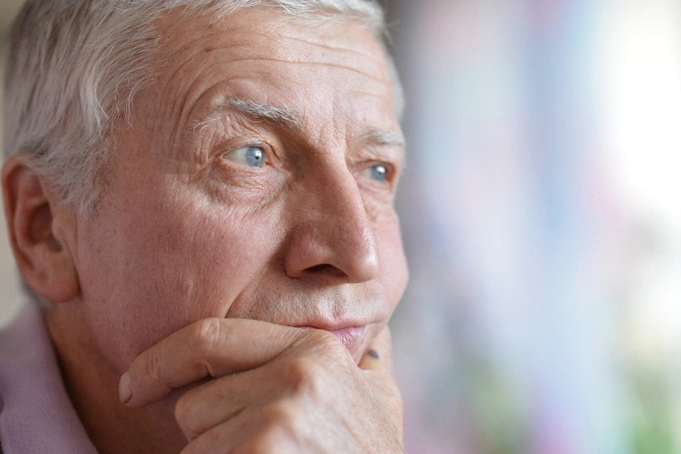 COVID-19 co the lam tang nguy co mac benh Alzheimer