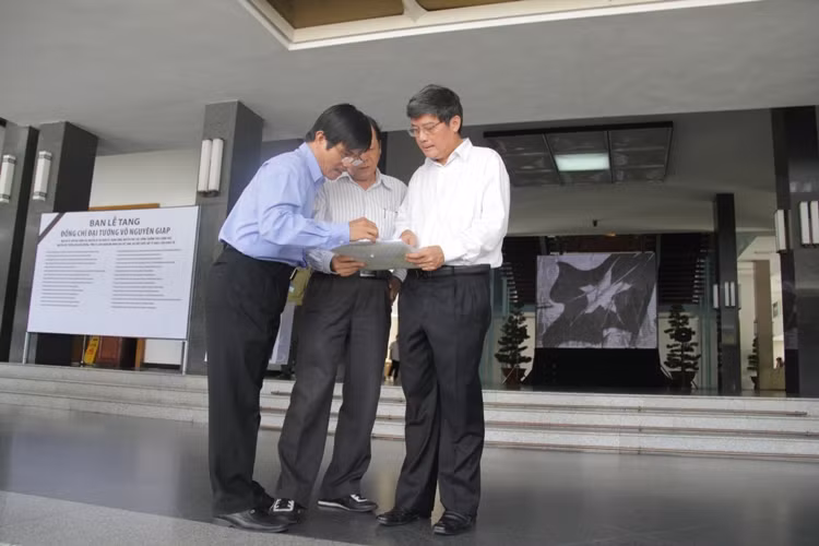 ... đang khẩn trương kiểm tra, chỉ đạo mọi đầu việc.