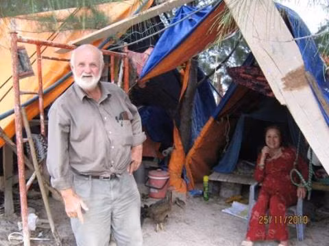 Ông bà Kurt, vẫn kiên trì định cư tại Chí Công.