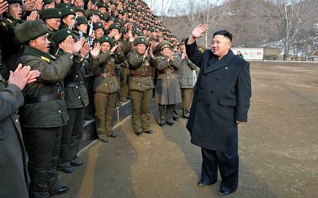 Nhà lãnh đạo Kim Jong-un thăm Đơn vị 526 đóng tại thành phố cảng phía tây Triều Tiên, Bắc Nampo. Ảnh minh hoạ.