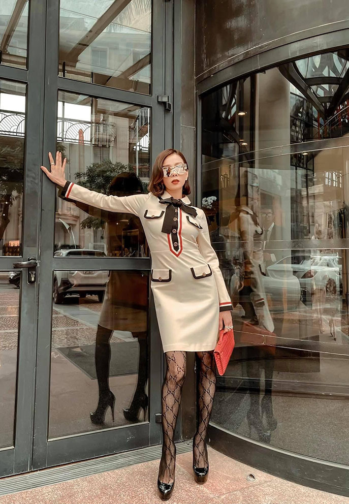 Lệ Quyên hóa quý cô quyến rũ trong buổi sớm mai Hà Nội.