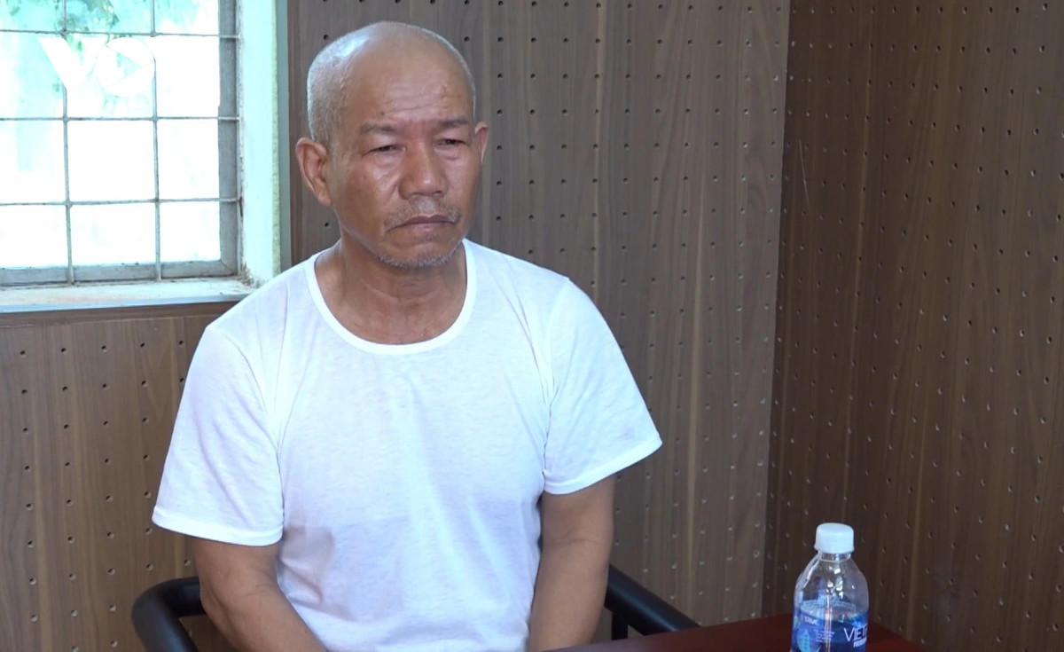 Vụ giết vợ, chặt xác phi tang: Đang tìm kiếm hai phần thi thể còn lại - Hình 3 Vu giet vo, chat xac phi tang: Dang tim kiem hai phan thi the con lai-Hinh-3