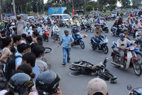 Hiện trường vụ TNGT đặc biệt nghiêm trọng.