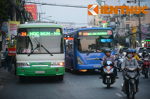 Phần lớn các vụ tai nạn ở khu vực này thời gian gần đây là do xe buýt gây ra. Phần lớn các vụ tai nạn ở khu vực này thời gian gần đây là do xe buýt gây ra.