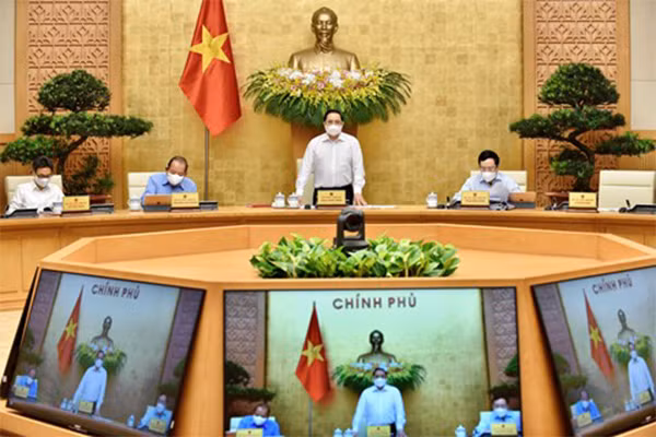 Chinh phu yeu cau thuc hien ngay viec ho tro giam gia dien, gian tien dien