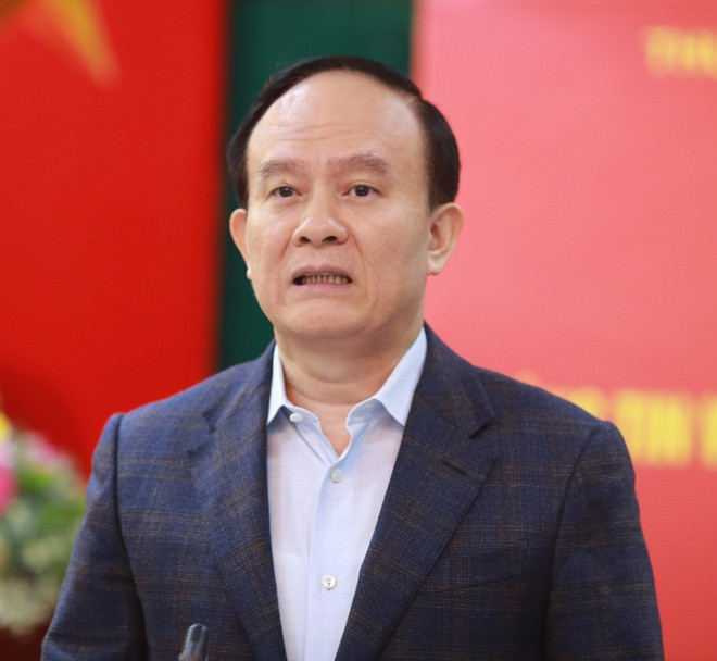 br/> Giai đoạn tháng 2/2004 - 4/2007, ông làm quyền Giám đốc, Giám đốc, Chủ tịch HĐQT, Bí thư Đảng ủy Công ty Xây dựng thanh niên Hà Nội (Công ty Đầu tư và Phát triển nhà Hà Nội số 25). Từ tháng 9/2006 là Ủy viên Ban Thường vụ Đảng ủy Tổng công ty Đầu tư và Phát triển nhà Hà Nội.