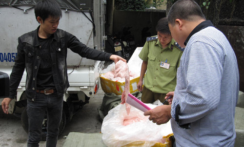 Nầm lợn thối bị cơ quan công an bắt giữ.