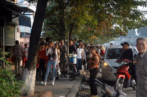 Người dân hoang mang về vụ ném xác phi tang.