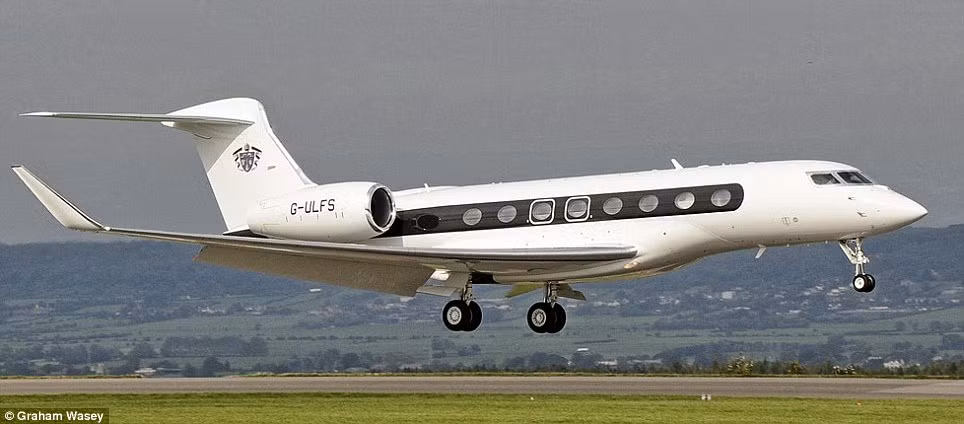 Một chiếc G650 chuẩn bị hạ cánh xuống sân bay Bristol, Anh.