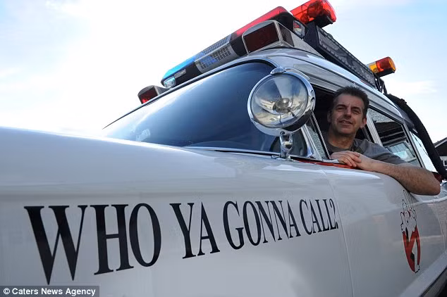 Harborne cho biết: "Chúng tôi làm việc với chiếc xe hàng ngày. Đó là một công việc vất vả nhưng rất thú vị".