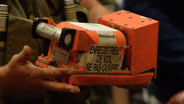 Hộp đen của máy bay MH17.