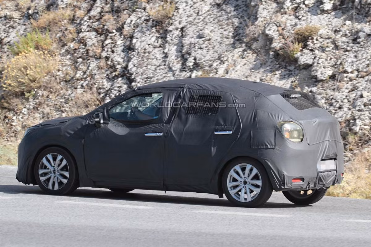 Đánh giá dựa trên những hình ảnh chụp được, mẫu xe mới dường như là loại xe đa dụng (MPV) mini, với phong cách giống như Honda Jazz, Nissan Note và Toyota Verso.