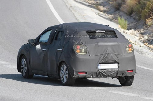 Hy vọng hệ thống đèn hậu chỉ là thiết bị giả để che đậy thiết kế thật.