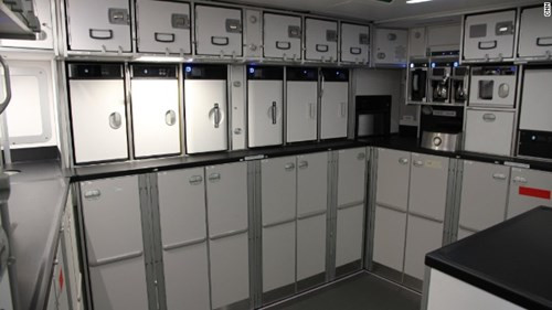 Đến tháng 7, Airbus nhận được 742 đơn đặt hàng máy bay A350XWB từ 38 hãng hàng không khác nhau.