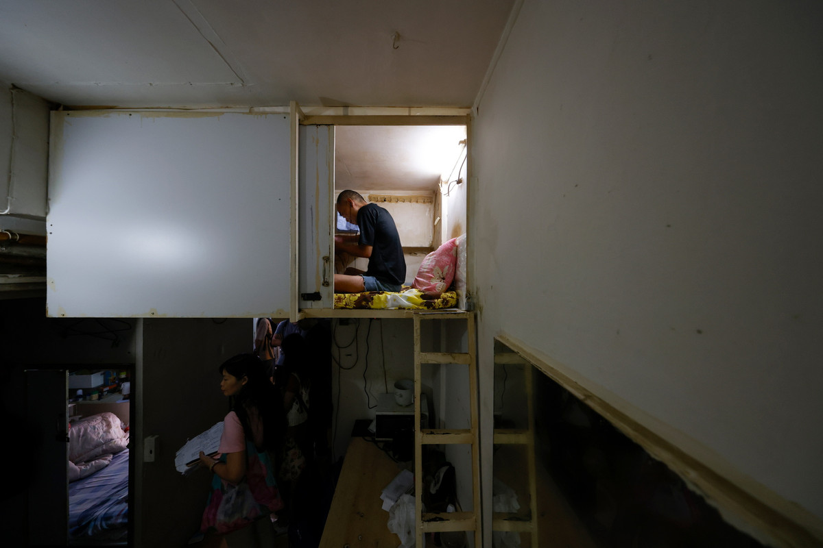 Công ty khảo sát Demographia xếp hạng Hong Kong là thành phố có chi phí sinh hoạt đắt đỏ nhất thế giới trong 14 năm liên tiếp.