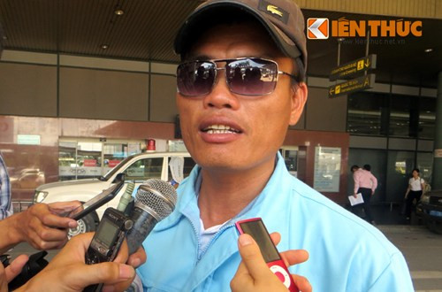 Anh Nguyễn Hoàng Bắc chia sẻ niềm vui với các cơ quan thông tấn báo chí, truyền thông khi được về nước.