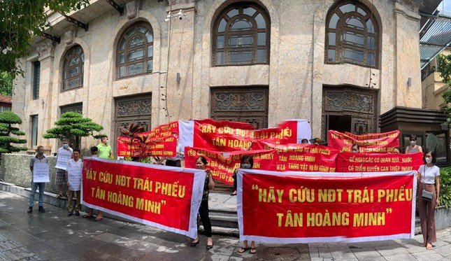 Bat nhao thi truong trai phieu doanh nghiep: Trai phieu… dang